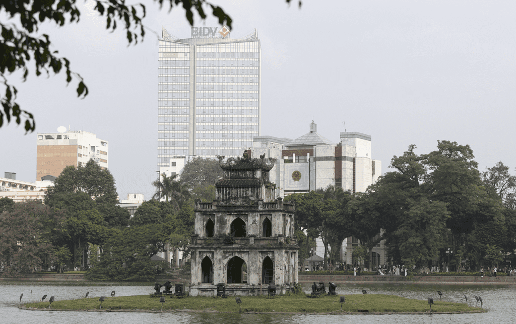 Teaching in Vietnam AVSE-TESOL
