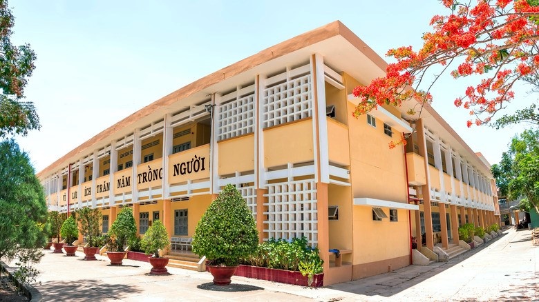 public school in vietnam
