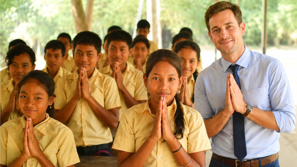 does teaching english to cambodian students pay well